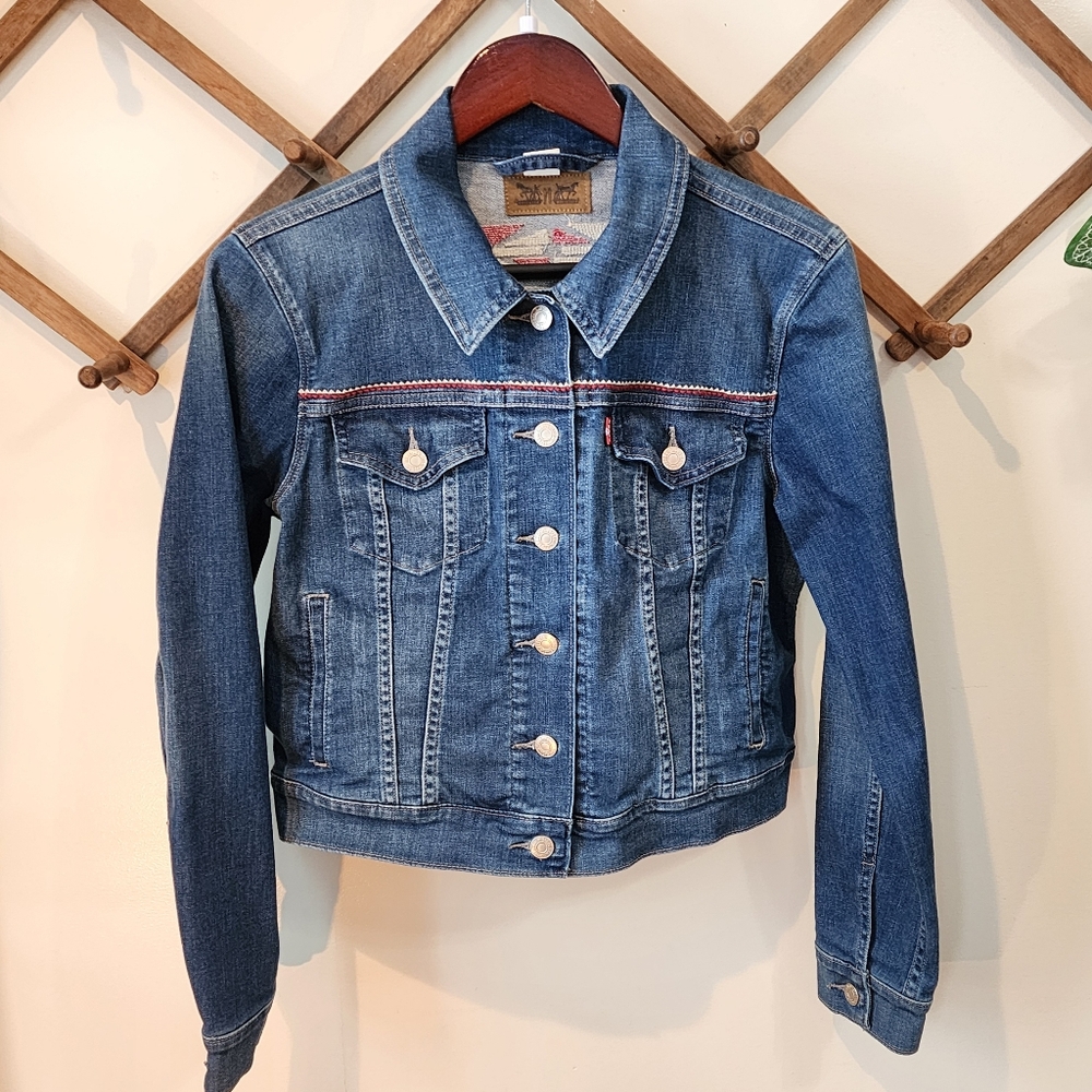 Levis Womens Jean Jacket Size L Denim Trucker Aztec Embroidered Western EUC - Picture 9 of 11